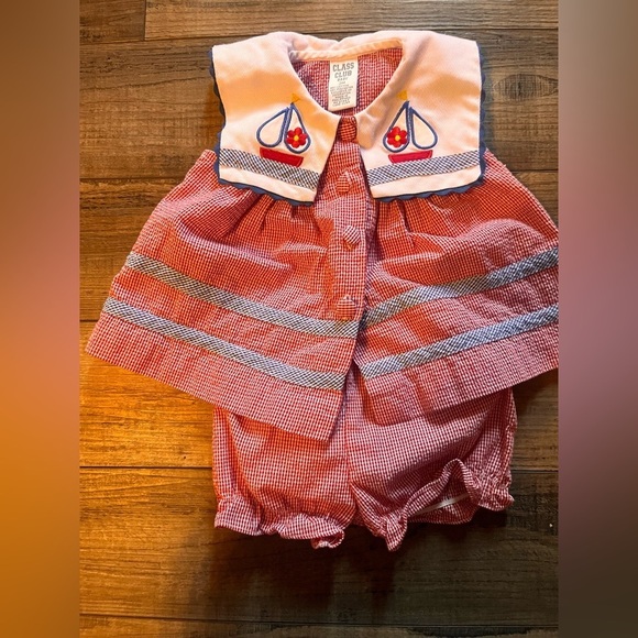 Class Club Other - VINTAGE 1980s Class Club Baby Red and White Outfit